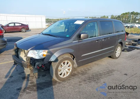 2016 Chrysler Town & Country Touring z USA, uszkodzony, nr VIN 2C4RC1BG5GR156906